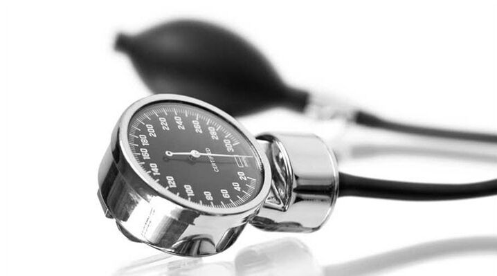 monitor blood pressure for hypertension